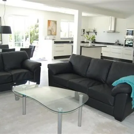 Fantastic Renovated Annex *