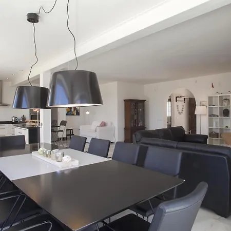 Willa Fantastic Renovated Annex Fuengirola