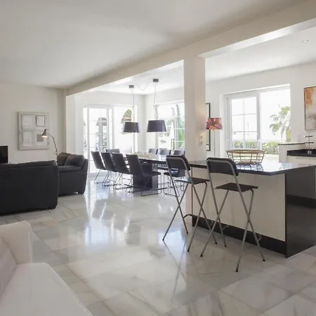 Fantastic Renovated Annex