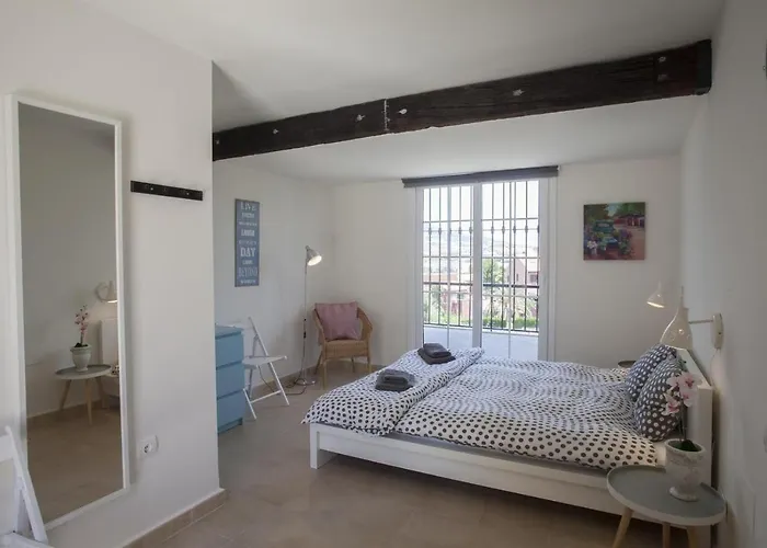 فيلة Fantastic Renovated Annex